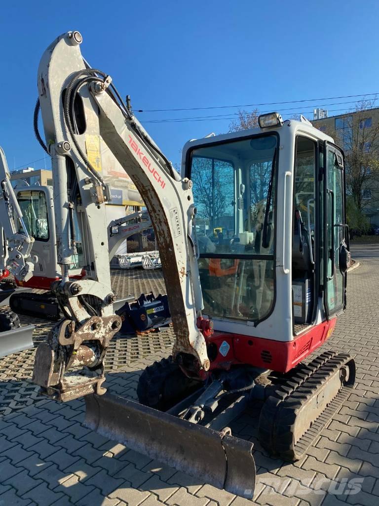Takeuchi TB216 V4 Mini Escavadoras <7t