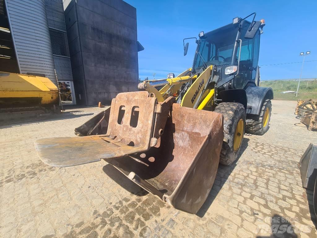 Komatsu WA 100 M Pás carregadoras de rodas