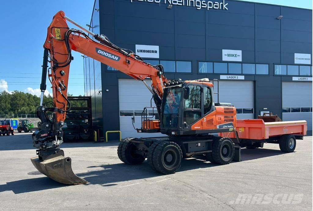 Doosan DX 140 W-5 Escavadoras de rodas