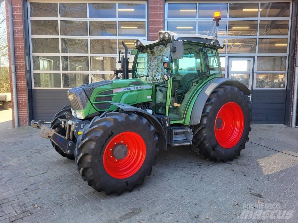 Fendt 211 Vario TMS Tratores Agrícolas usados