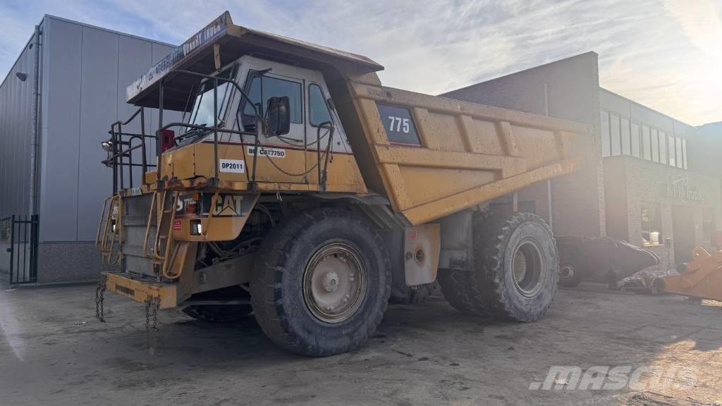 CAT 775 D Camiőes dumper basculantes rígidos