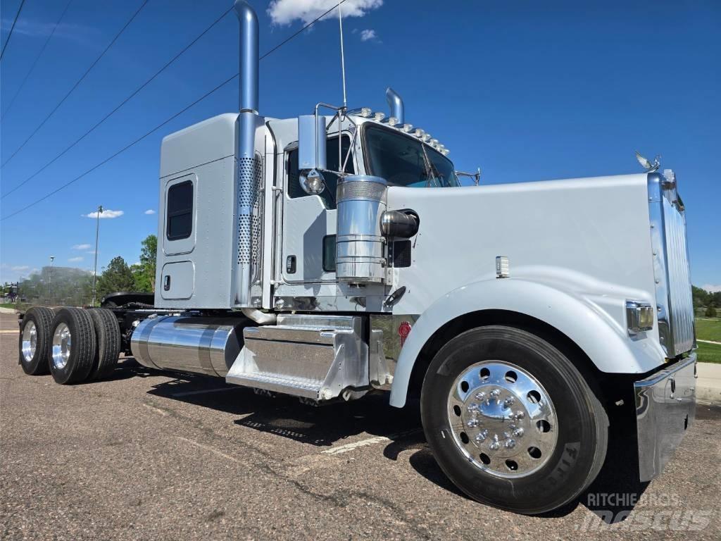 Kenworth W 900 Tractores (camiões)