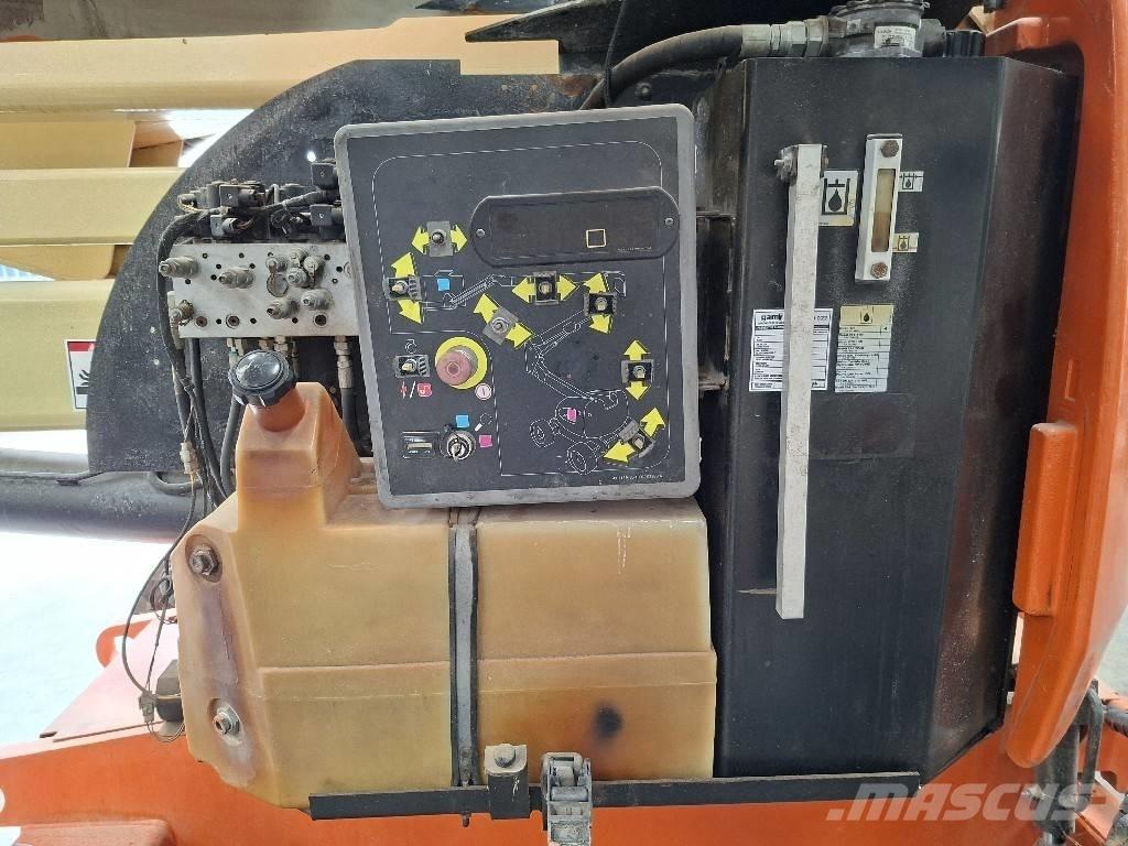 JLG 450 AJ Plataformas de braço compactas auto-propulsão