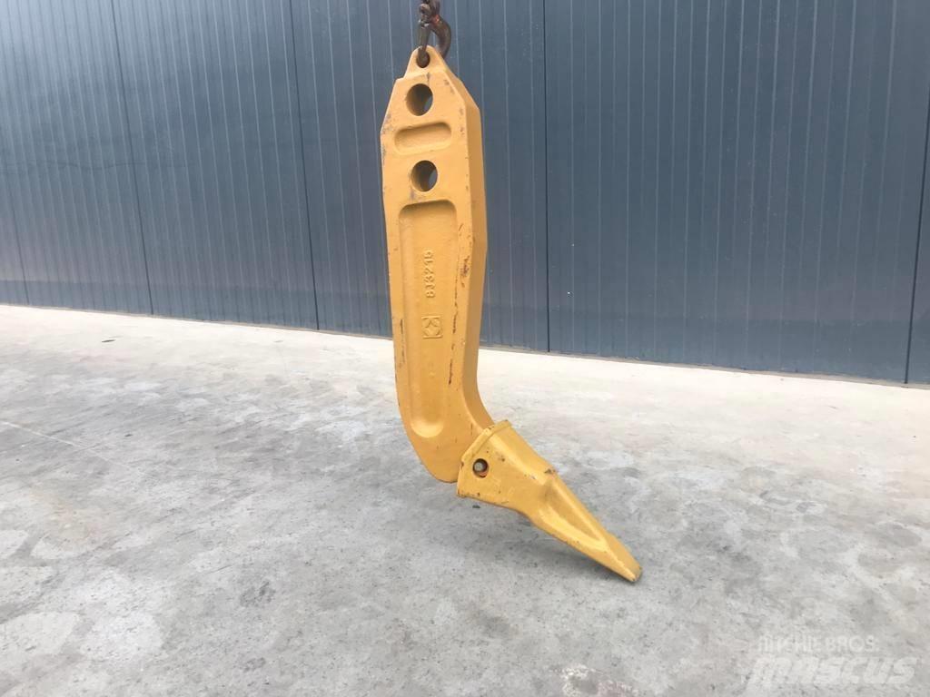 Komatsu D65 Shank Escarificadores