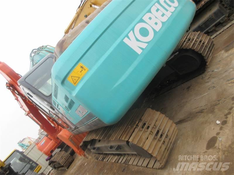 Kobelco SK200-8 Escavadoras de rastos