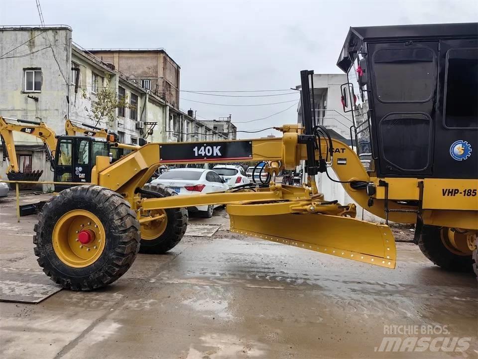 CAT 140K Motoniveladoras