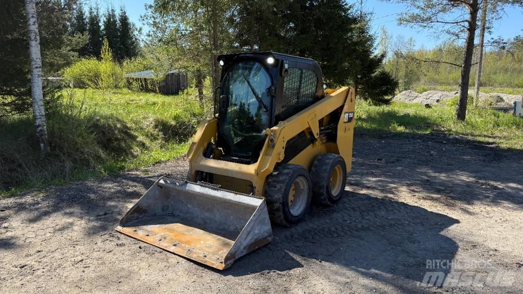 CAT 226 D Carregadoras de direcção deslizante
