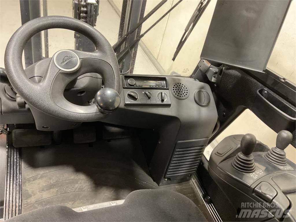 Linde H25T-02 Empilhadores a gás