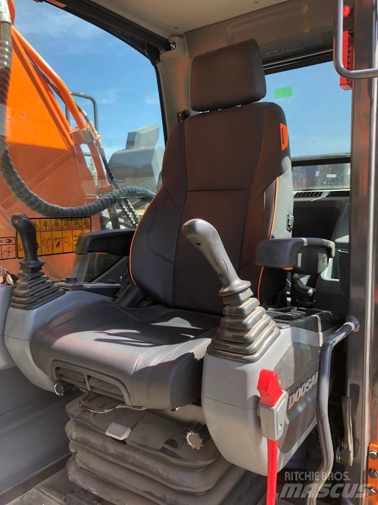 Doosan DX 300 LC-7 Escavadoras de rastos