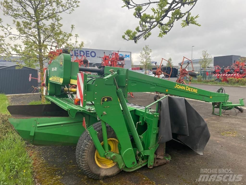 John Deere 730 Corta-Relvas montadas e arrastadas