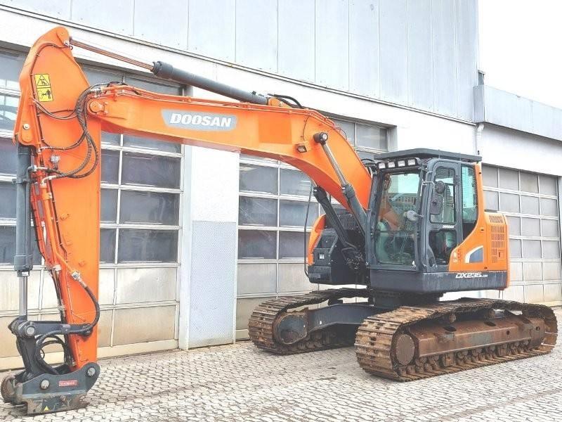 Doosan DX 235 LCR-5 Escavadoras de rastos