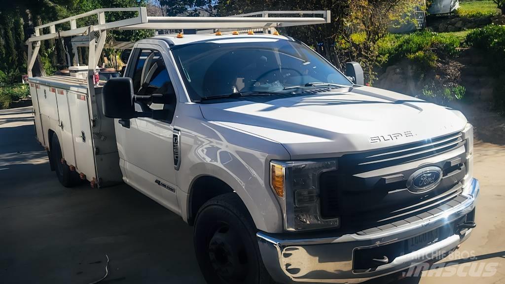 Ford F 350 XL Pick up de caixa aberta