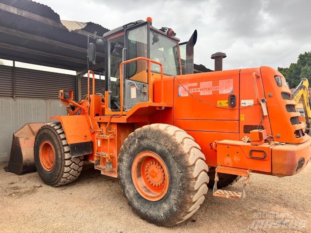Hitachi W 170 Pás carregadoras de rodas