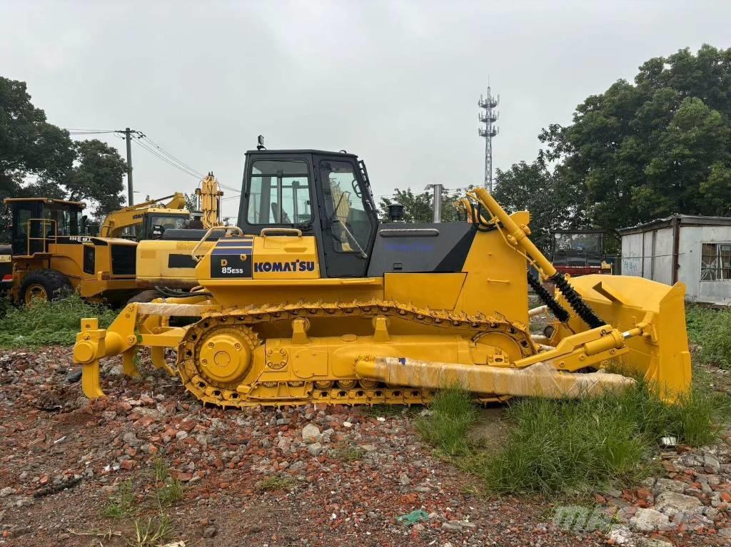 Komatsu D 85 E-12 Dozers - Tratores rastos