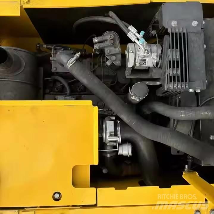 Komatsu PC130 Escavadoras de rastos