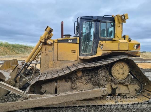 CAT D 6 T LGP Dozers - Tratores rastos