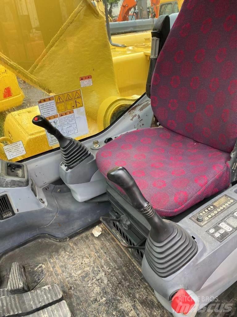 Komatsu 220 Escavadoras de rastos