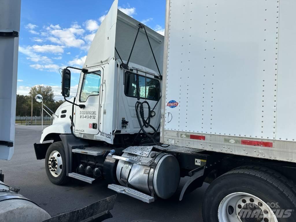 Mack Truck Tractores (camiões)
