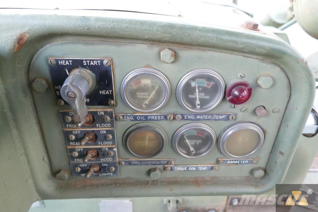 CAT D7F Ex-army Dozers - Tratores rastos