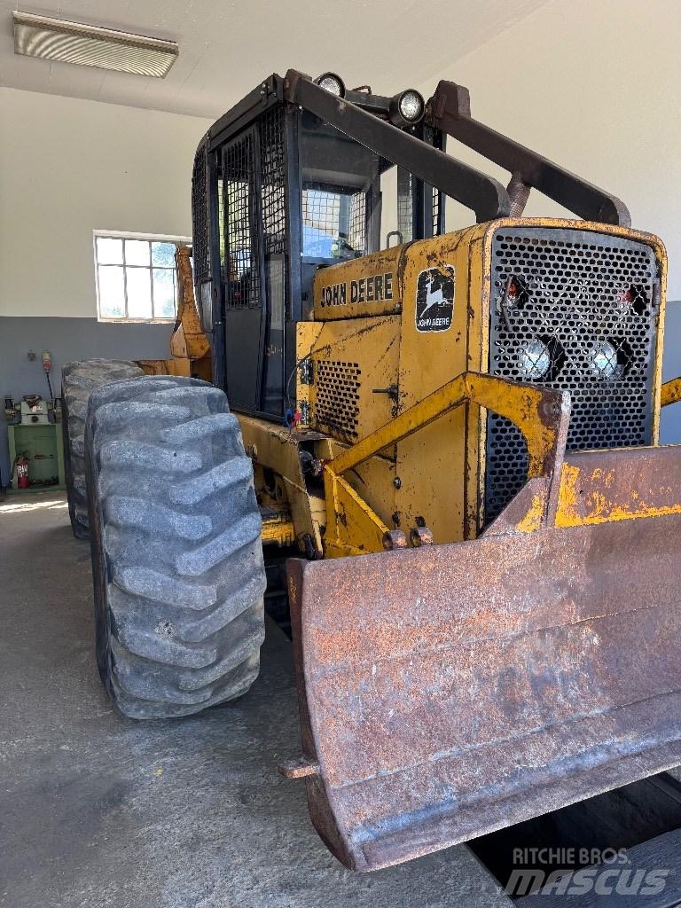 John Deere 540b 540b Tractores florestais