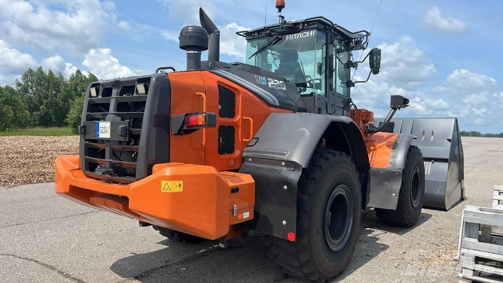 Hitachi ZW 220 Pás carregadoras de rodas