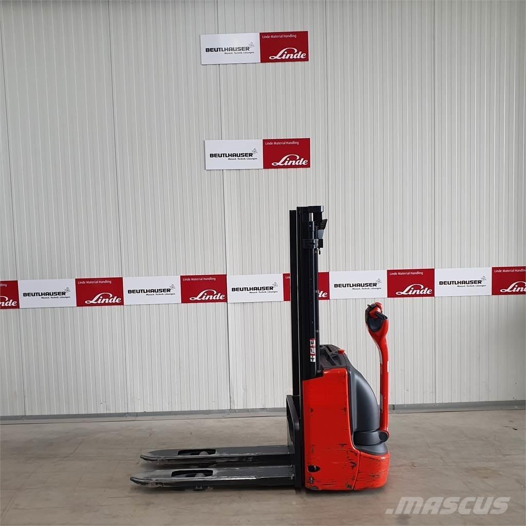 Linde L10 Empilhador para operador externo