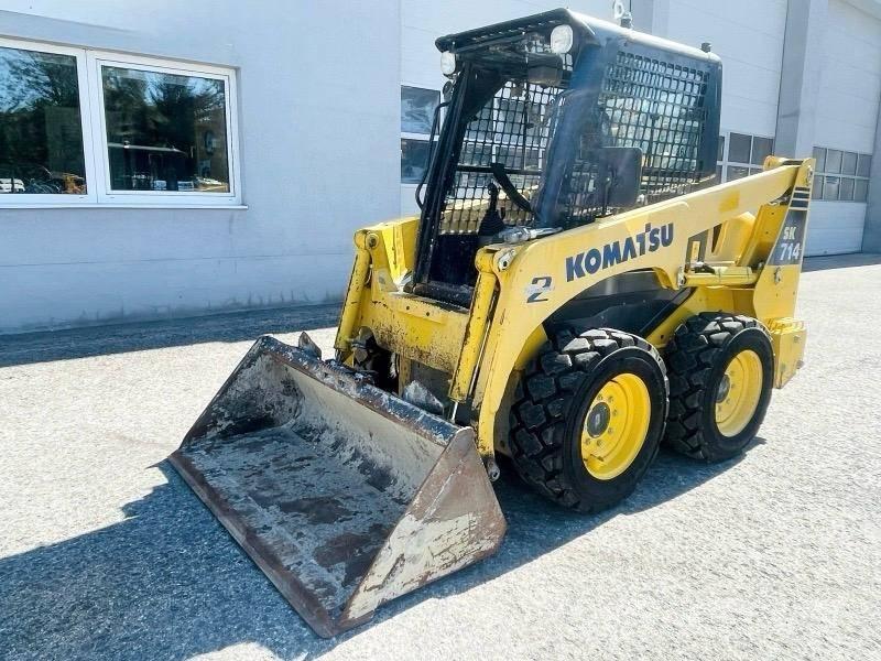 Komatsu SK 714-5 Carregadoras de direcção deslizante