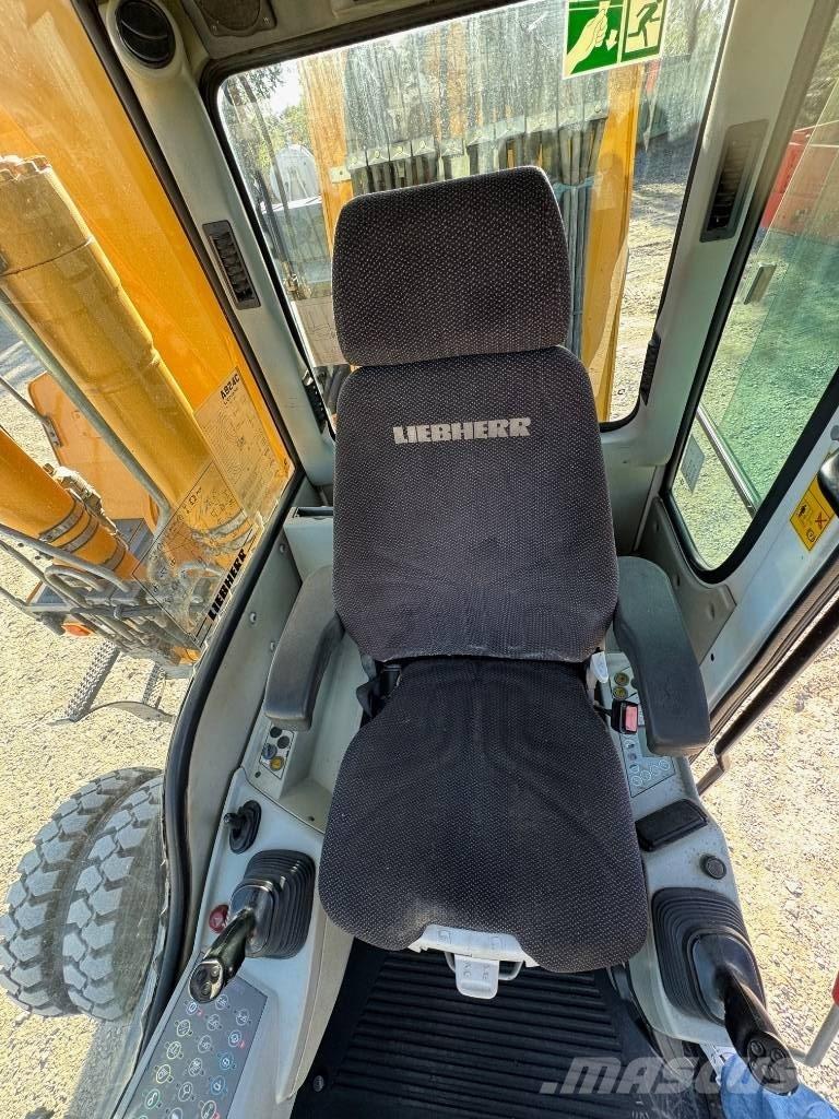 Liebherr A 924 C Manipuladores de resíduos / indústria