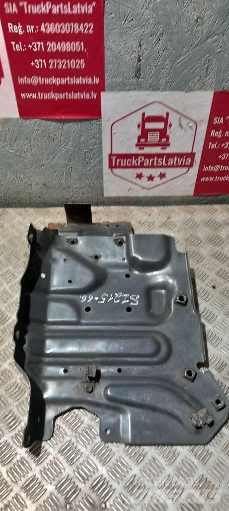 Scania R440  2105660 Cabines e interior