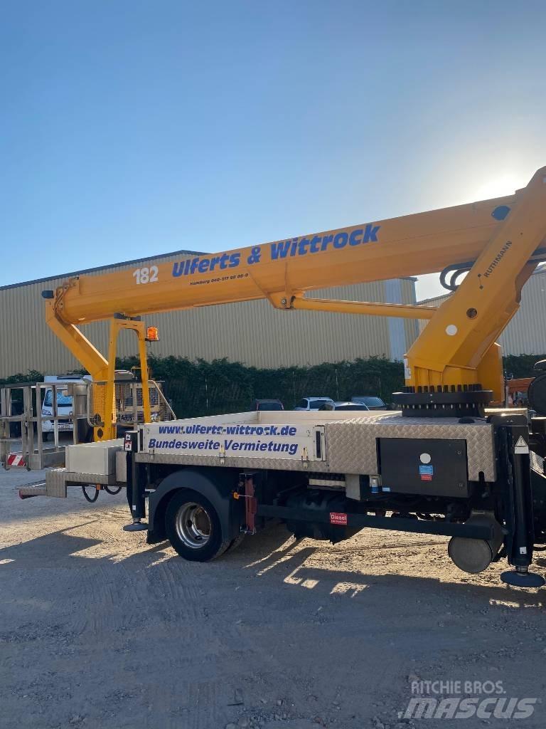Ruthmann T 330 Plataformas aéreas montadas em camião