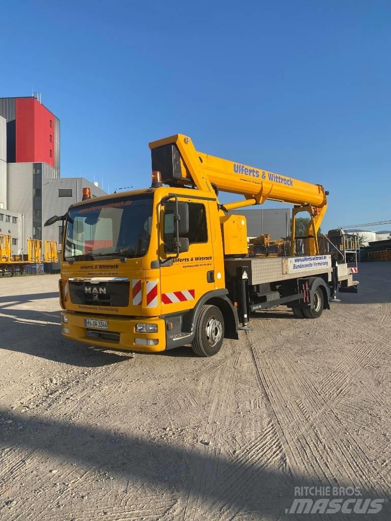 Ruthmann T 330 Plataformas aéreas montadas em camião