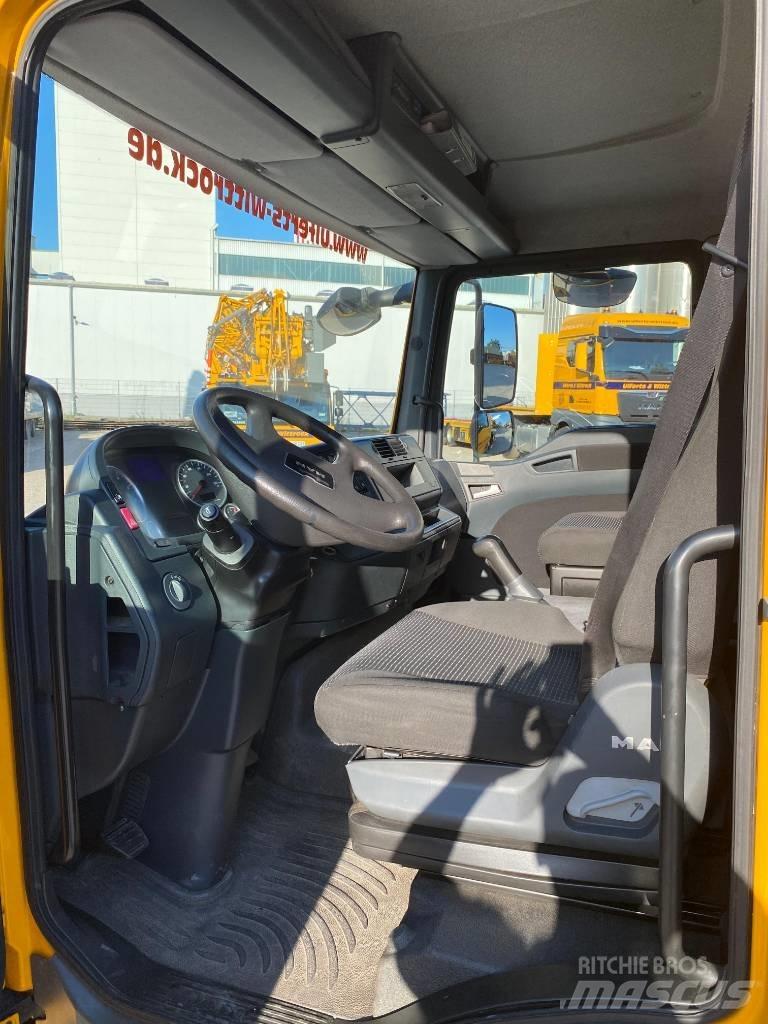 Ruthmann T 330 Plataformas aéreas montadas em camião