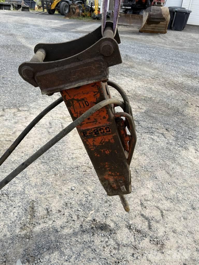 NPK E 200 ( S40 ) Martelos Hidráulicos