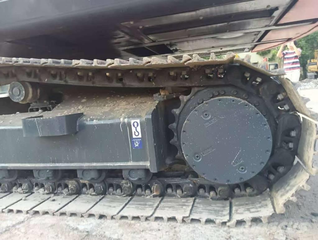 Doosan DX 225 LC Escavadoras de rastos