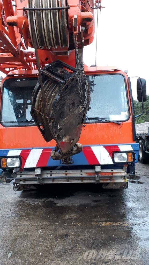 Liebherr LTM 1090-2 Gruas Todo terreno