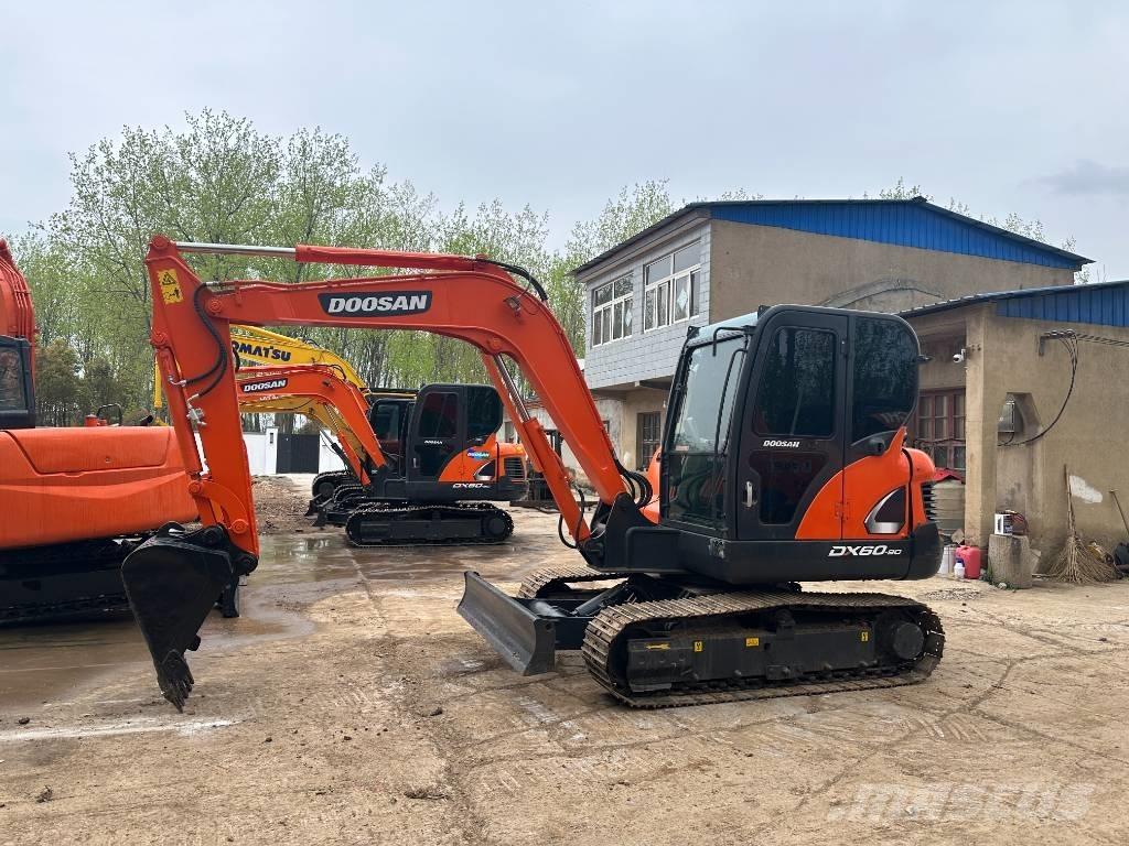 Doosan DX60 Escavadoras de rastos