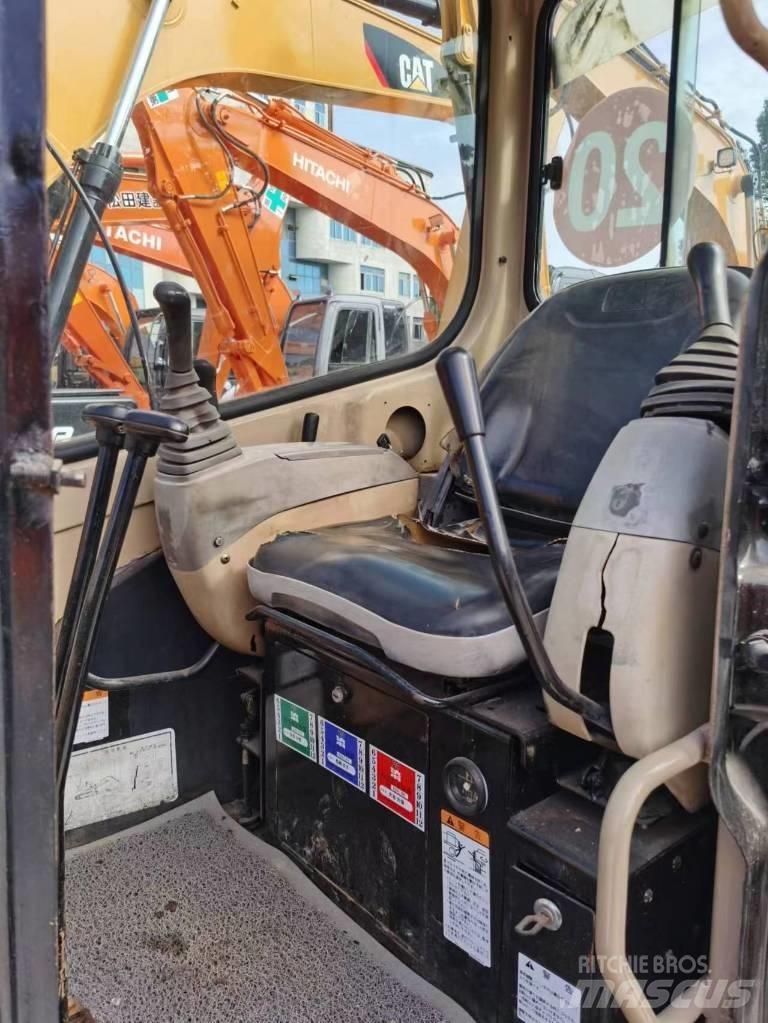 CAT 303 Mini Escavadoras <7t