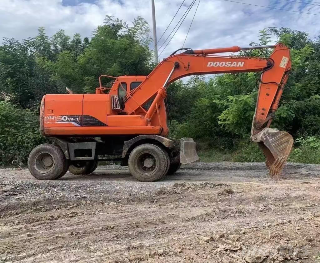 Doosan 150 W-7 Escavadoras de rodas