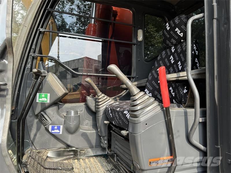 Hitachi 200 Escavadoras de rodas