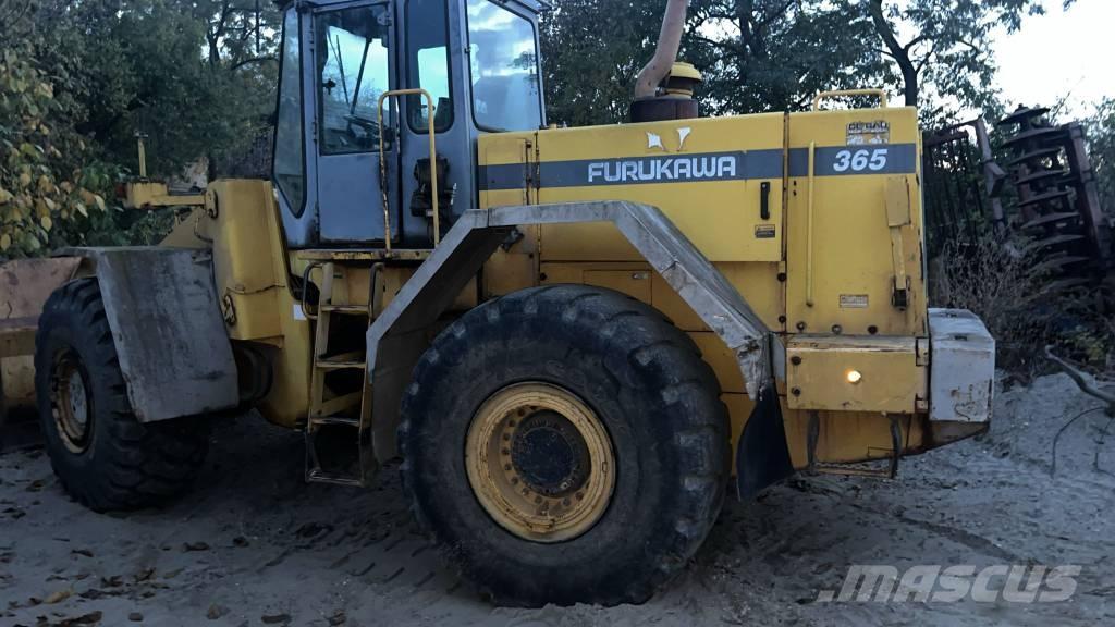 Furukawa 365 Cabines e interior máquinas construção