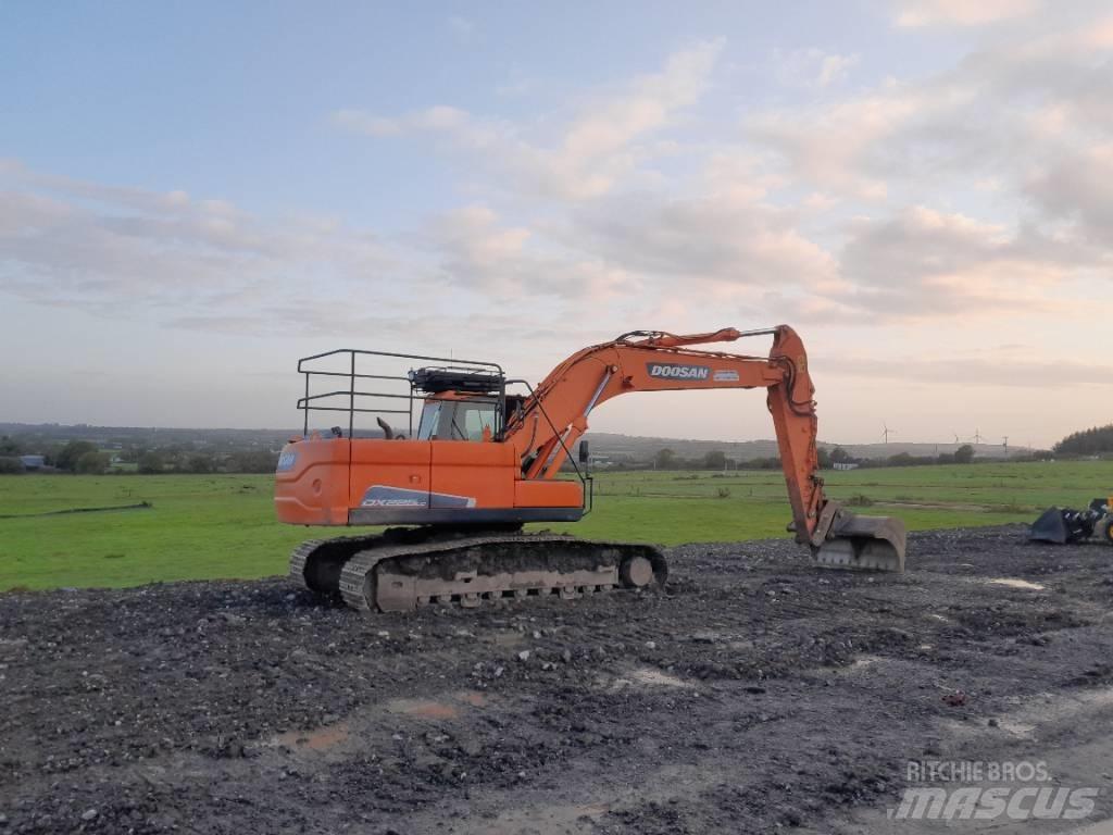 Doosan DX 225 Escavadoras de rastos