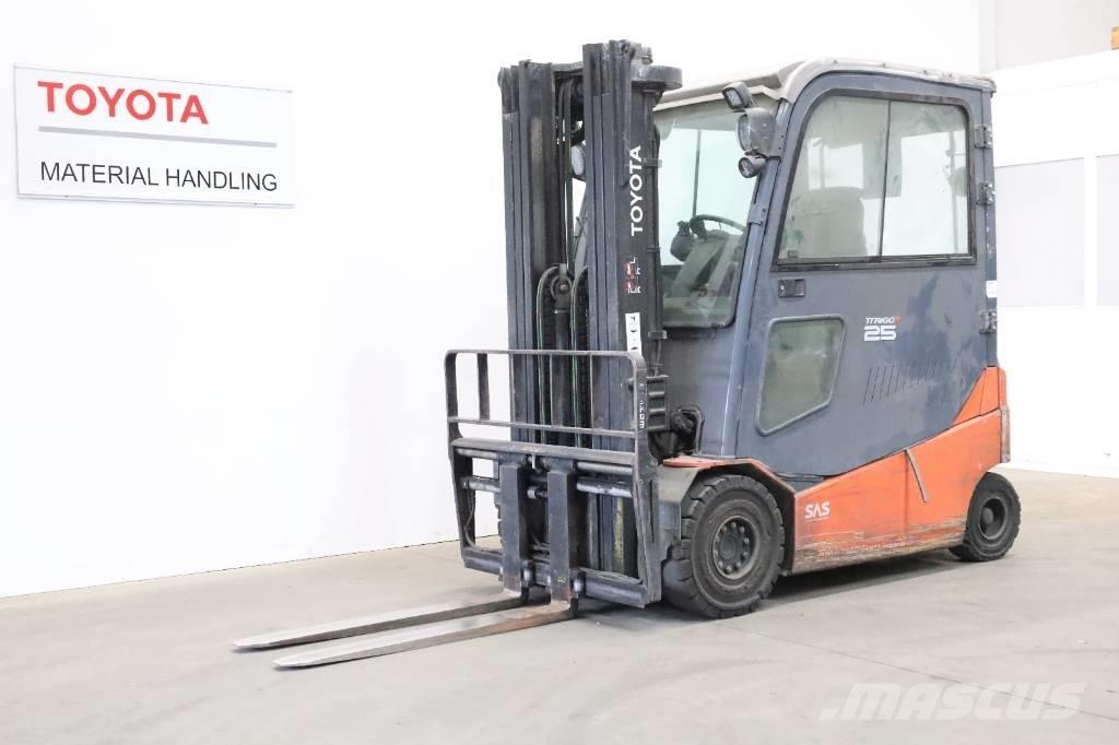 Toyota 8 FBMT 25 Empilhadores eléctricos