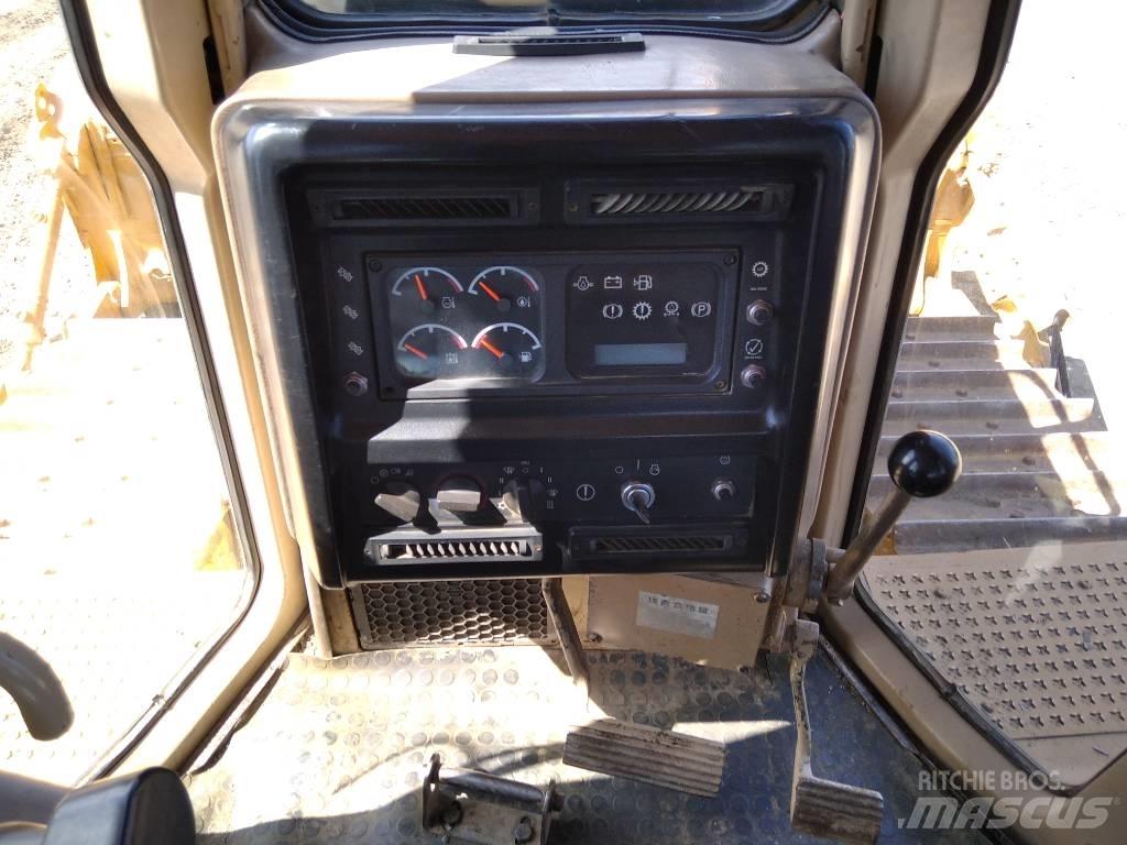 CAT D 6 R LGP Dozers - Tratores