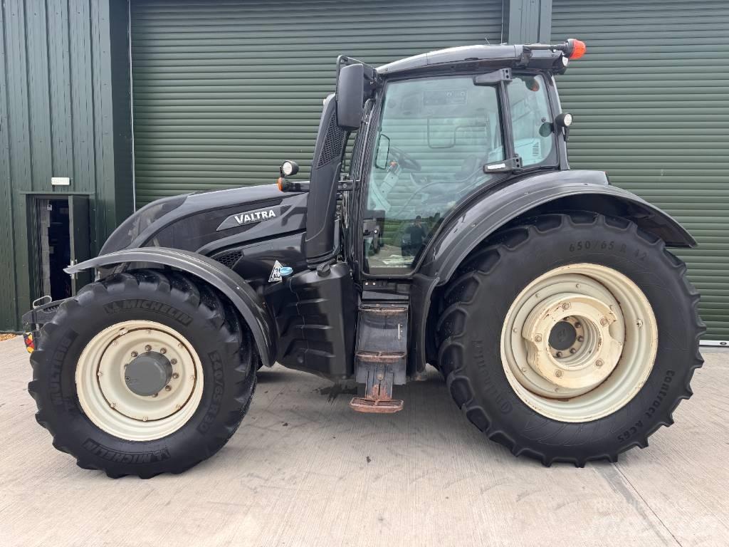 Valtra T 174 Tratores Agrícolas usados