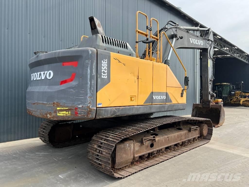 Volvo EC250E L Escavadoras de rastos