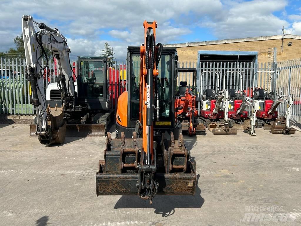 Doosan DX 27 Z Mini Escavadoras <7t