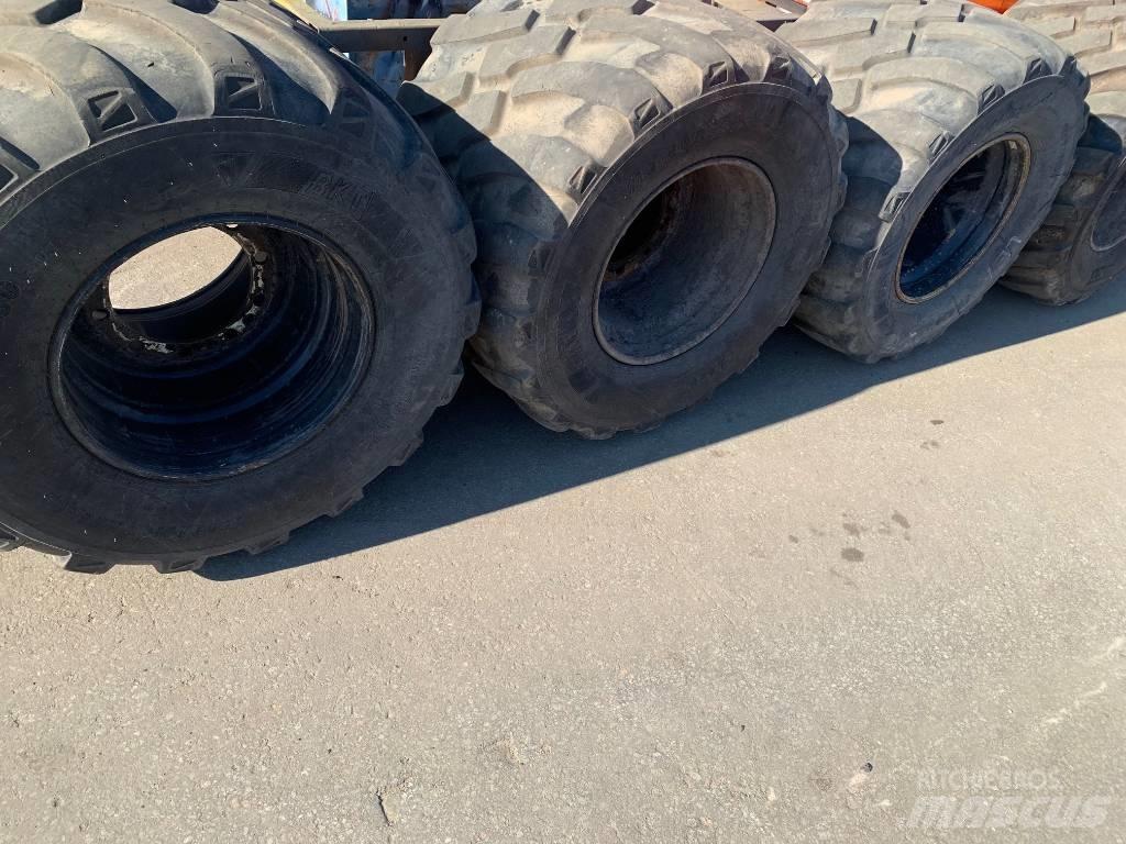 BKT Flotation Radial Pneus, Rodas e Jantes