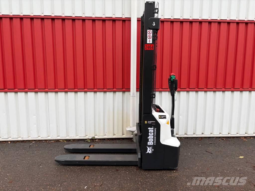 Bobcat LSM 12 N Empilhador para operador externo