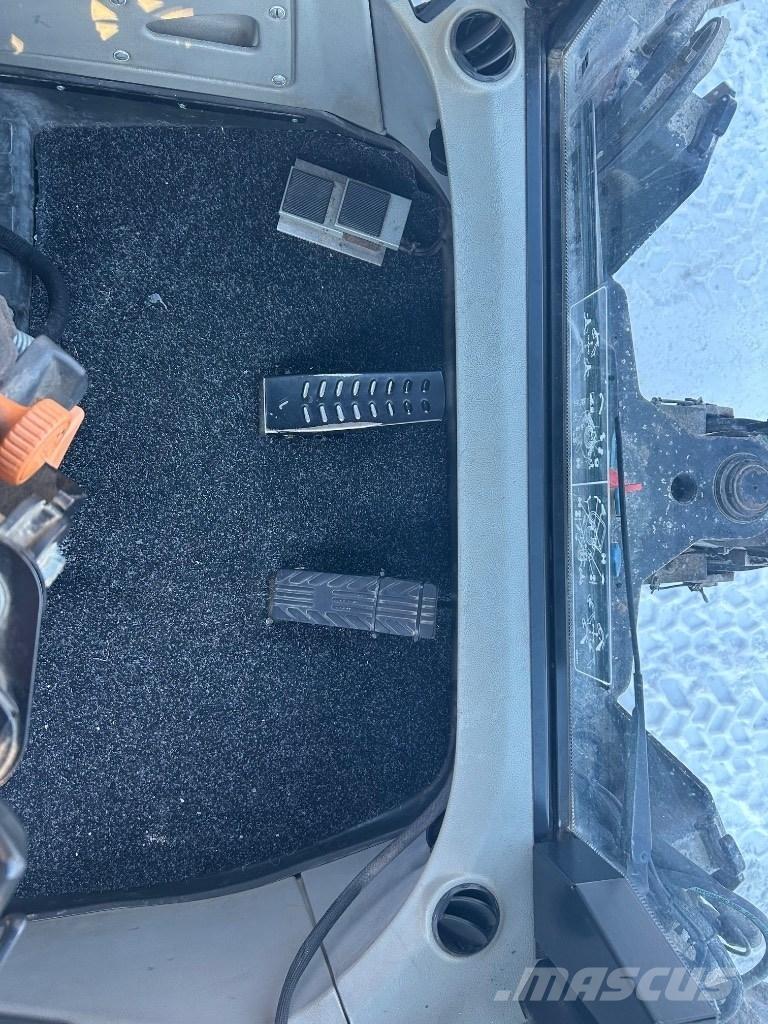 Huddig 1260 C Retroescavadoras