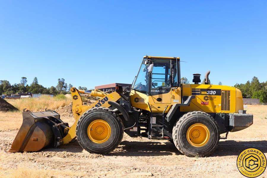 Komatsu WA 320-7 Pás carregadoras de rodas